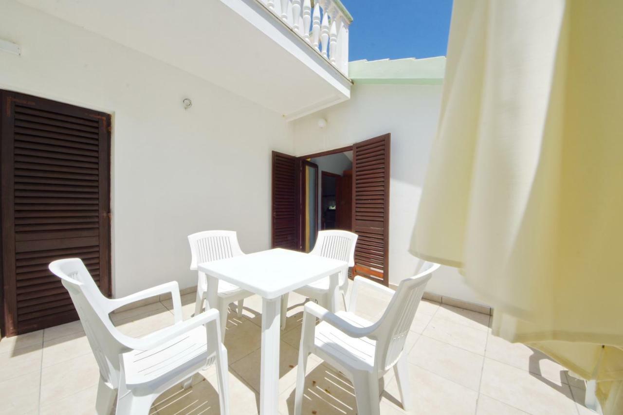 Apartments Eduard Vrsi Exterior photo